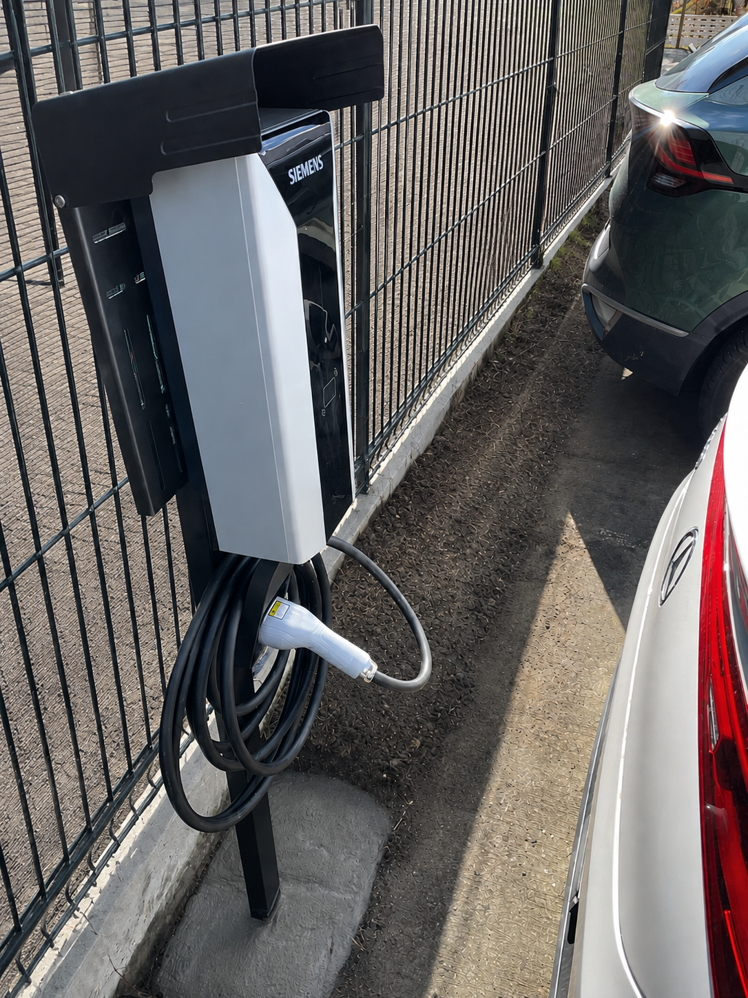 Wallbox nabíjacia stanica pripravená na použitie